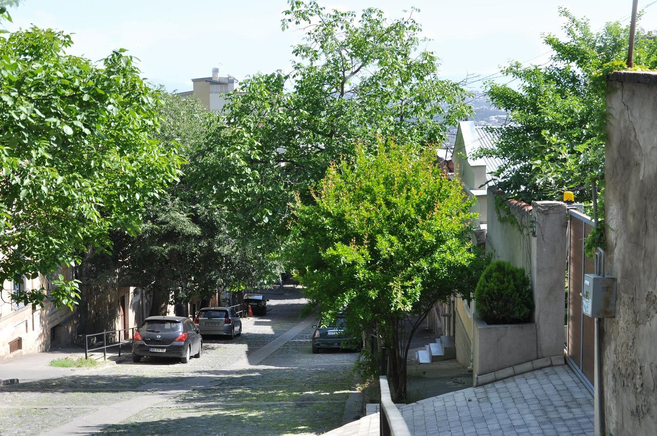 M42 Hostel Tbilisi ภายนอก รูปภาพ