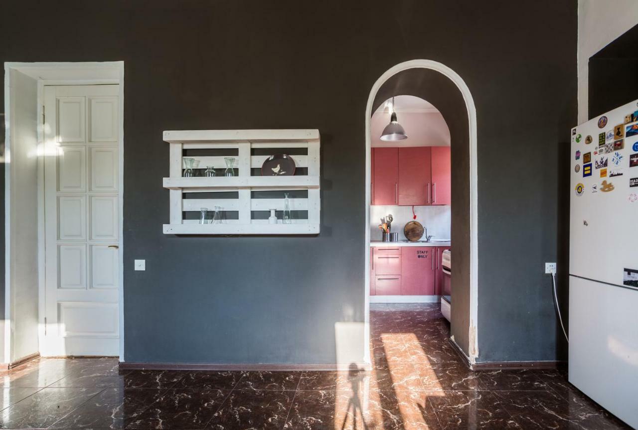 M42 Hostel Tbilisi ภายนอก รูปภาพ