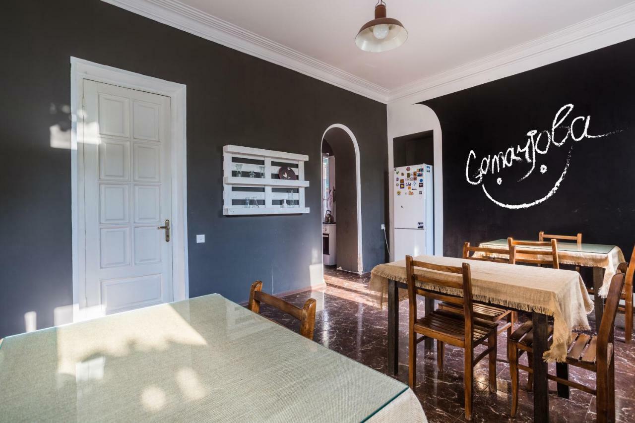 M42 Hostel Tbilisi ภายนอก รูปภาพ
