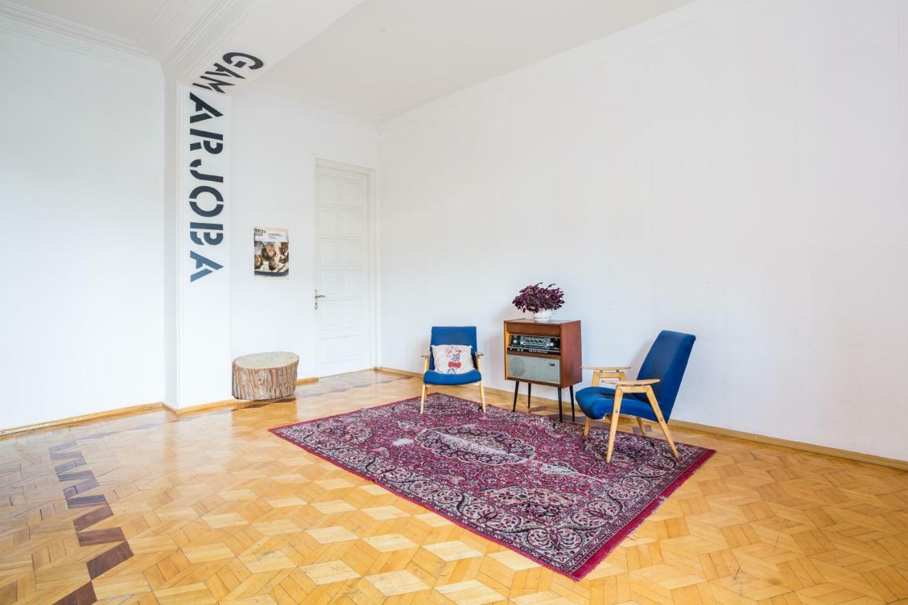 M42 Hostel Tbilisi ภายนอก รูปภาพ