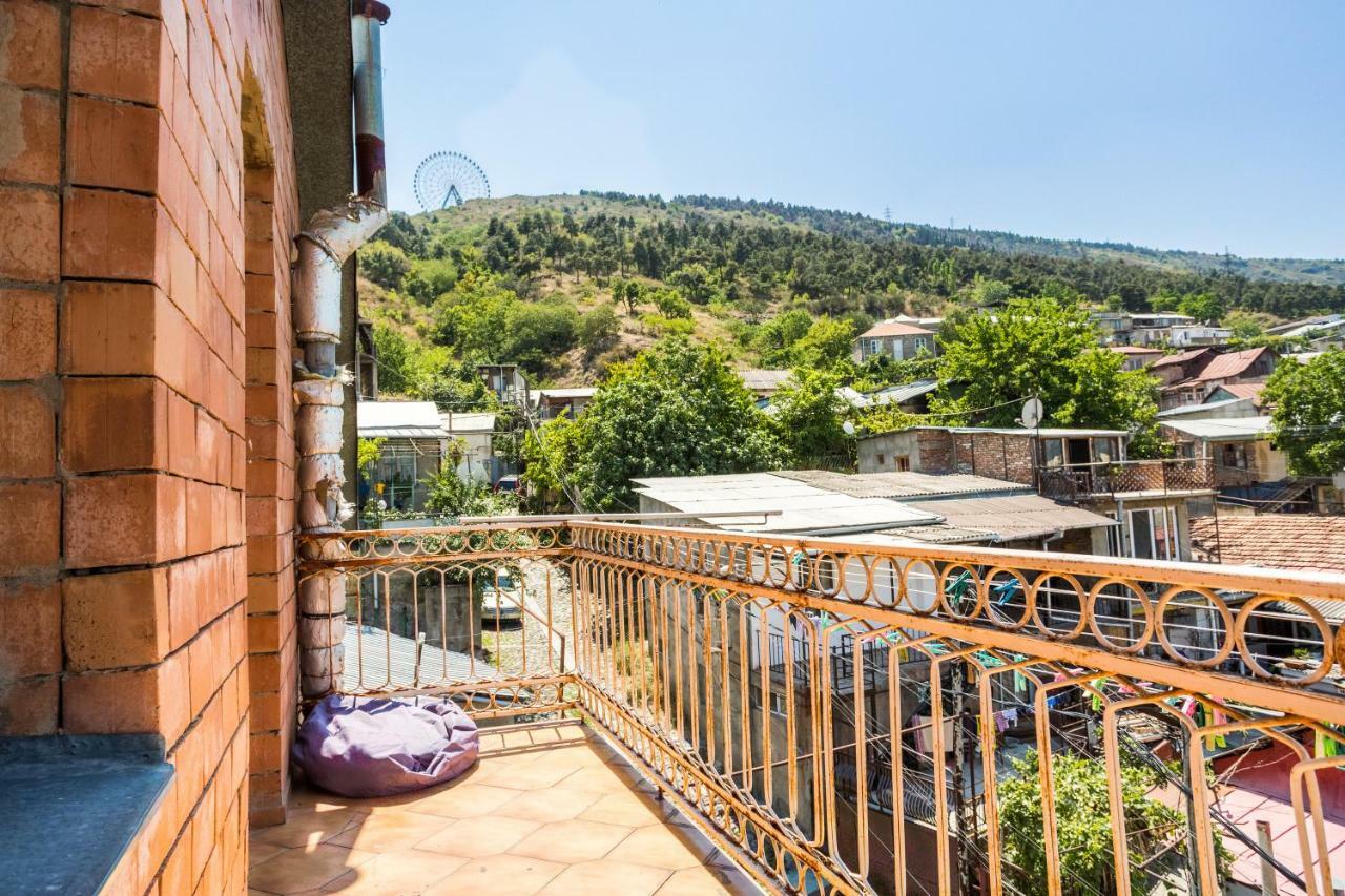 M42 Hostel Tbilisi ภายนอก รูปภาพ